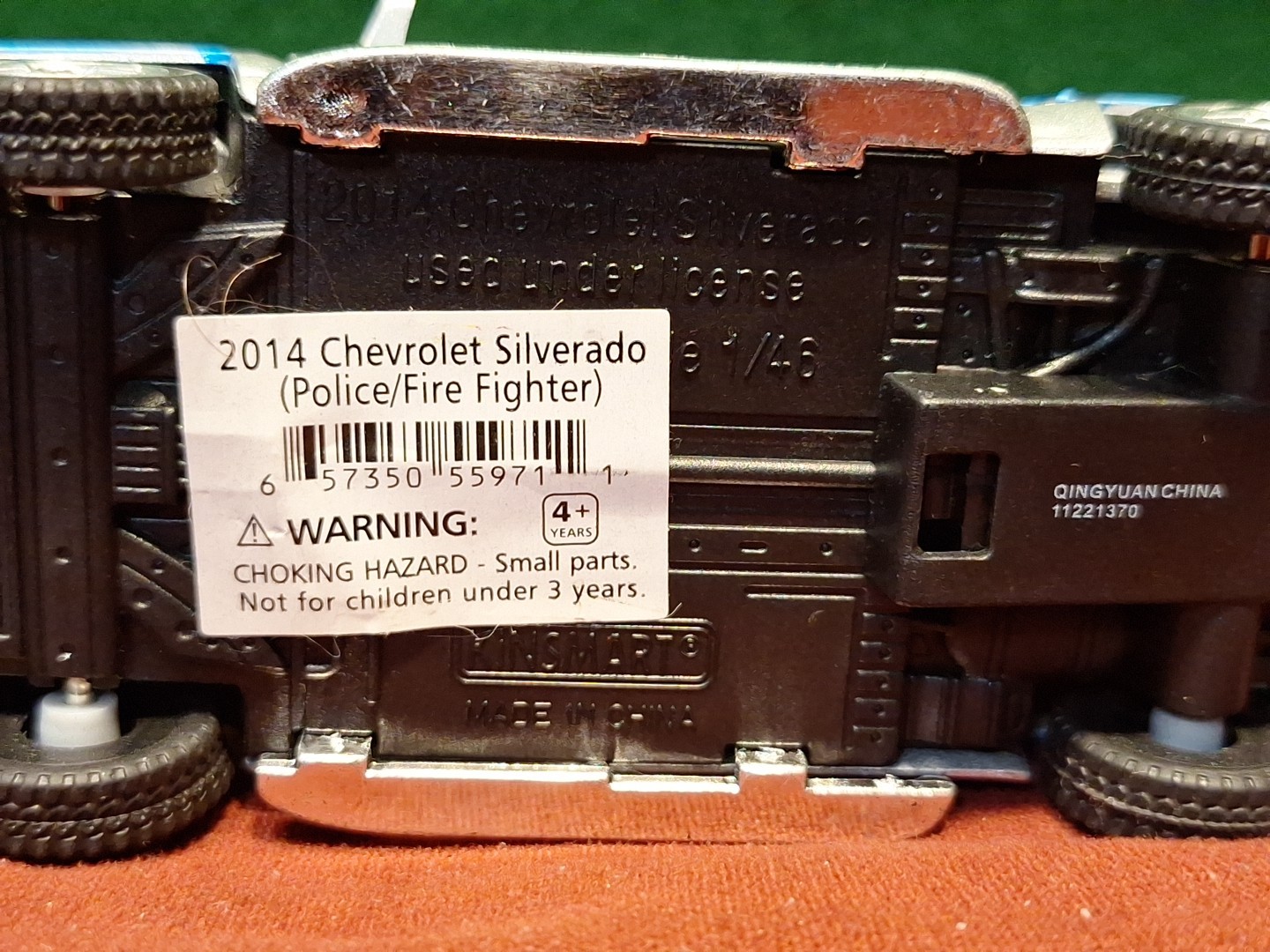 Kinsmart 1:46 2014 Police Chevy Silverado Sliver