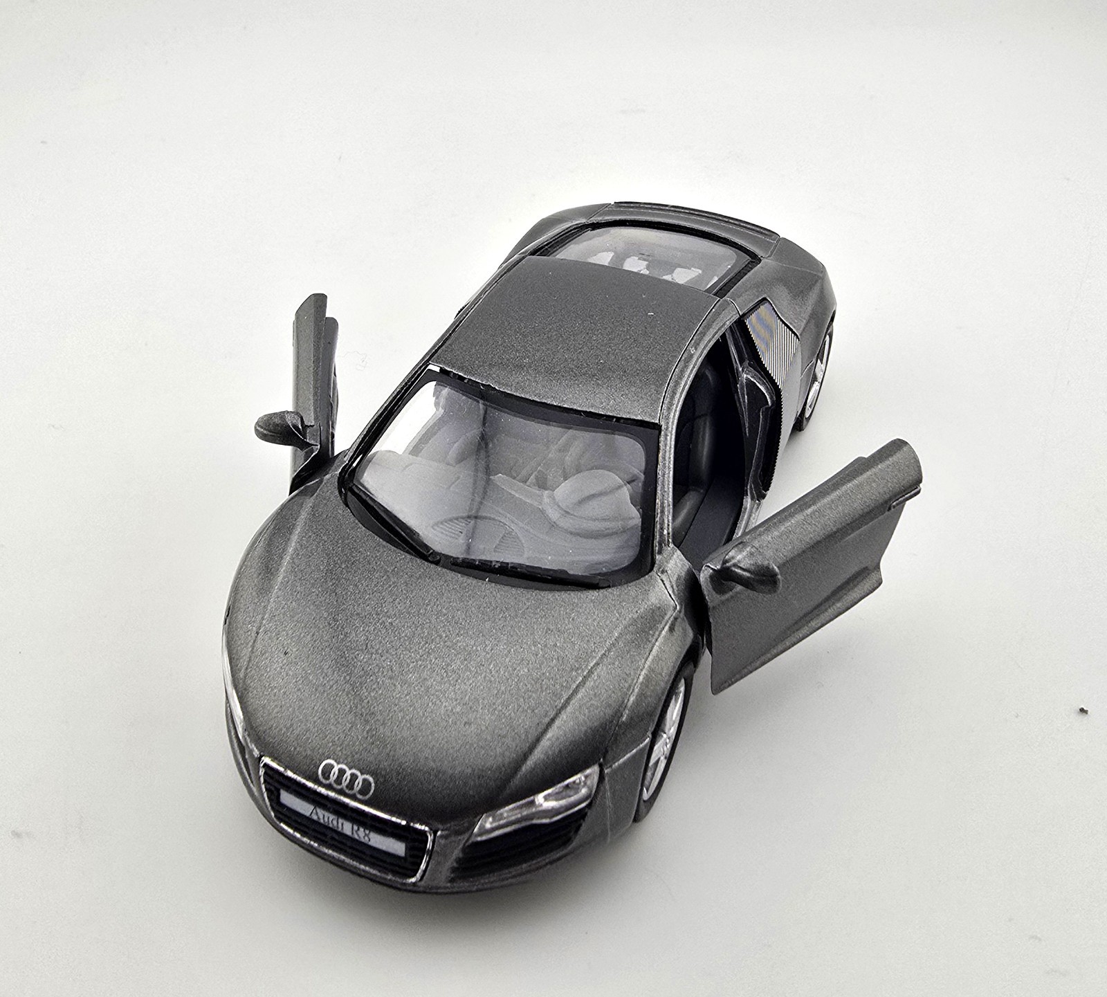 Audi R8 Silver Gray 1:36 Diecast KT5315 Car Pull Back Kinsmart 2017