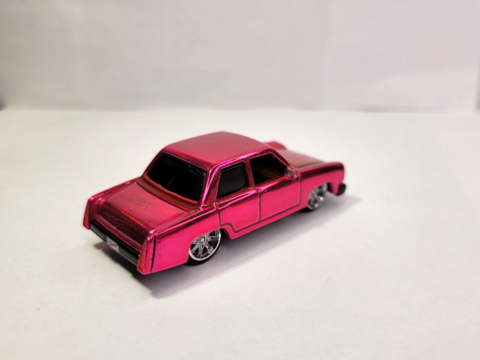 Hot Wheels THE SIMPSONS FAMILY CAR Custom Super Spectraflame & Real Riders 1:64