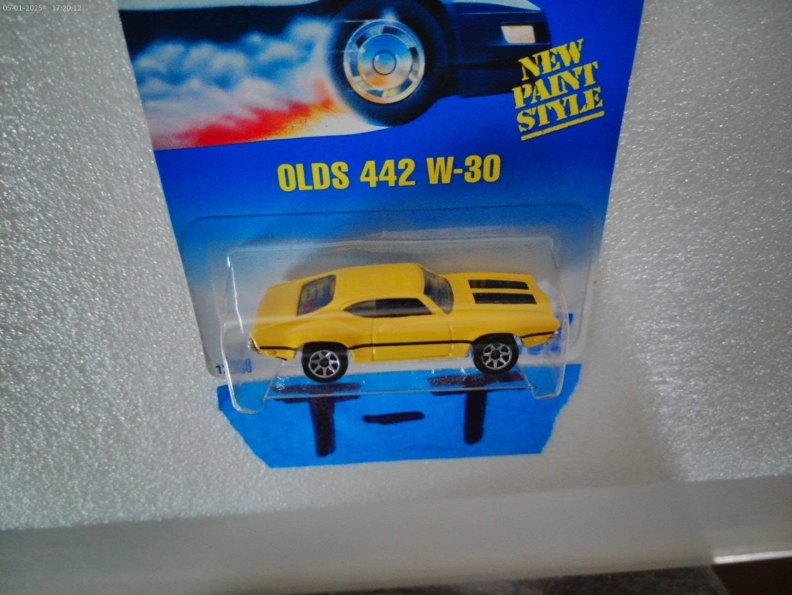 HOT WHEELS OLDSMOBILE OLDS 442 W-30 YELLOW VINTAGE STREET CAR # 267 HW 1:64 T-T