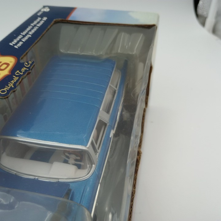 Route 66 Get Your Kicks 1957 Chevy Nomad Blue 1:24 Die-Cast NEW w BOX WEAR ©2001