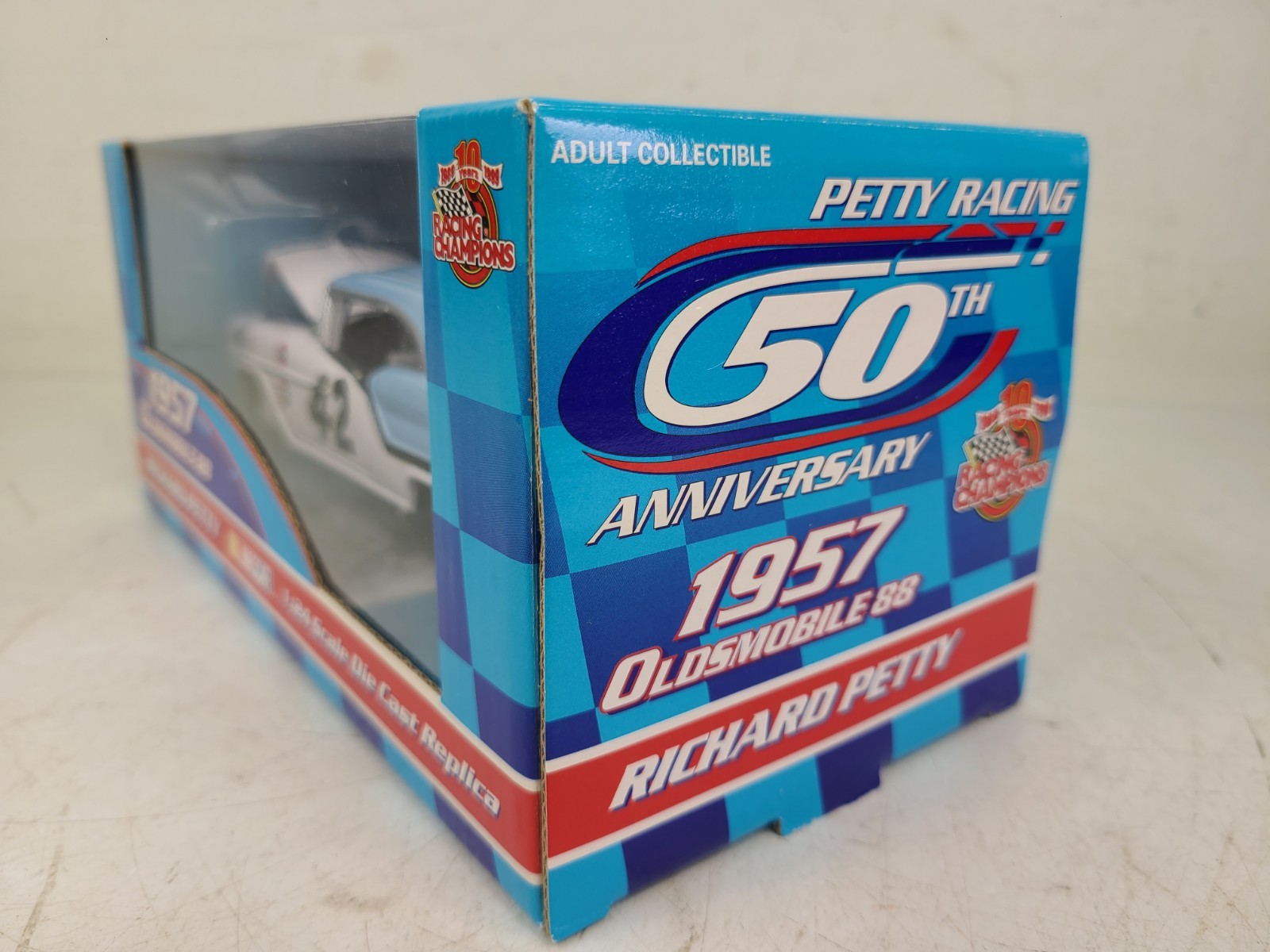 (NEW) Richard Petty 50th Anniversary 1957 Oldsmobile 88 Diecast 1:24