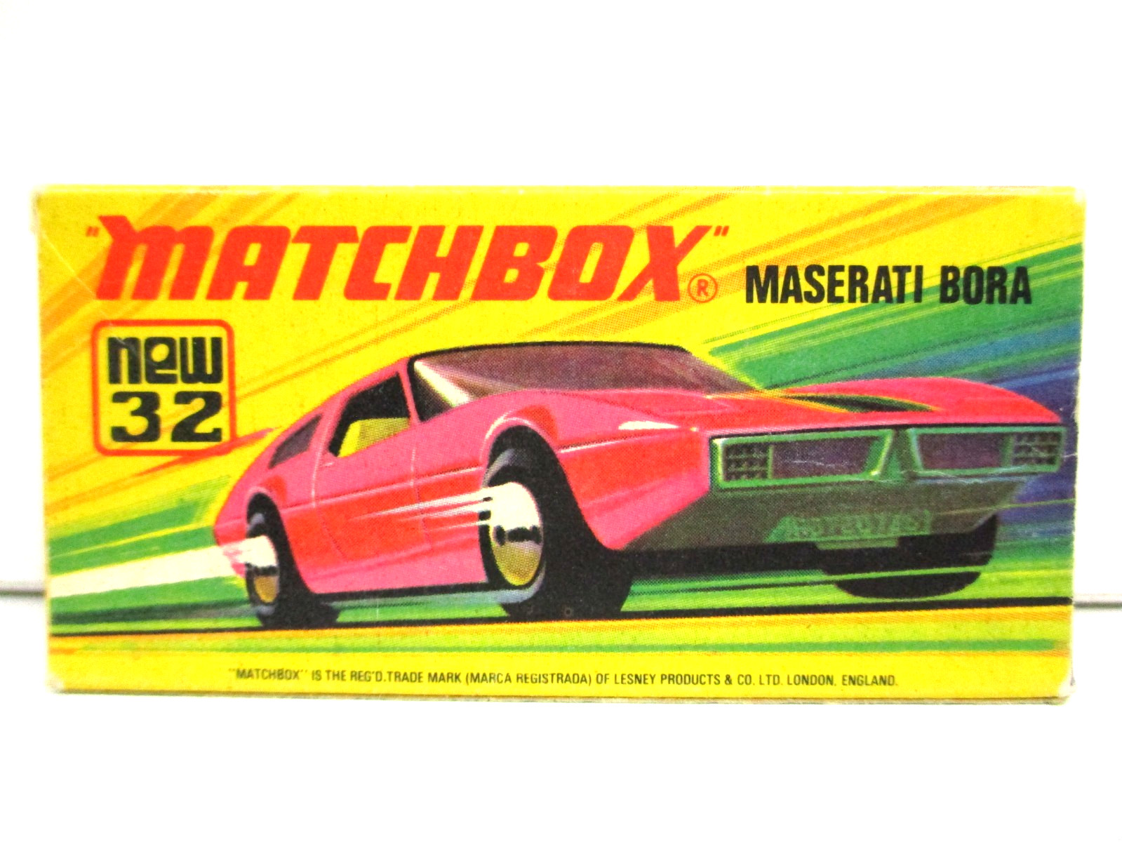 LESNEY MATCHBOX SUPERFAST #32 – MASERATI BORA – BOX