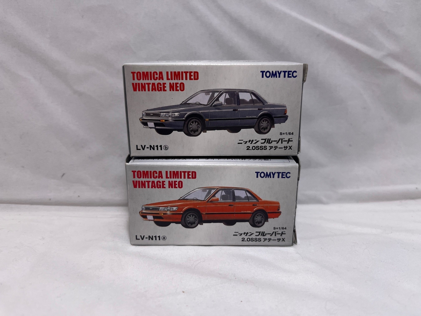 # 01190 – Tomica Limited Vintage Neo LV-N11 – 2 Pcs.
