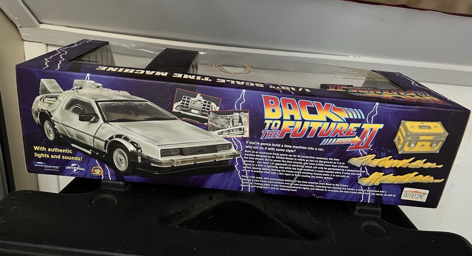 Back To The Future 2 1/15th Scale DeLorean Time Machine w/ Lights & Sounds