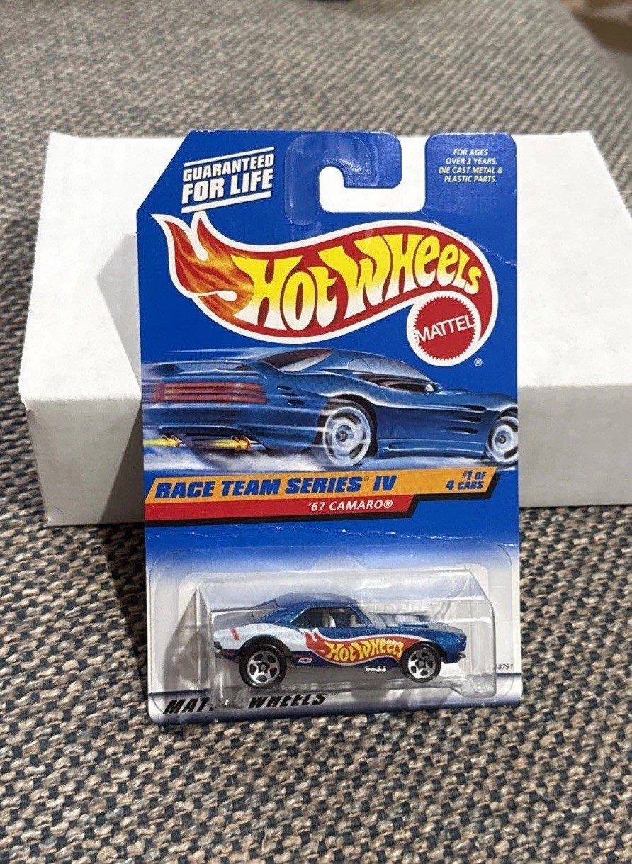 Hot Wheels Race Team Series IV ’67 Camaro 5SP Collector #725