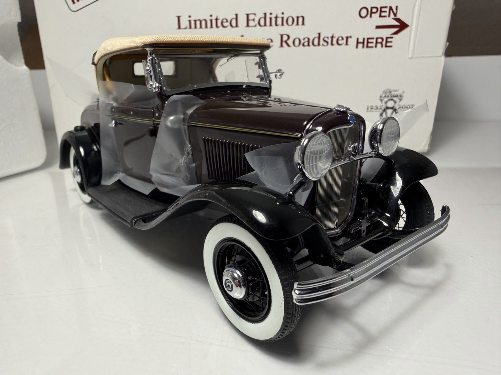 Danbury Mint 1932 Ford Deluxe Roadster *Extremely Rare LNIB L.E.