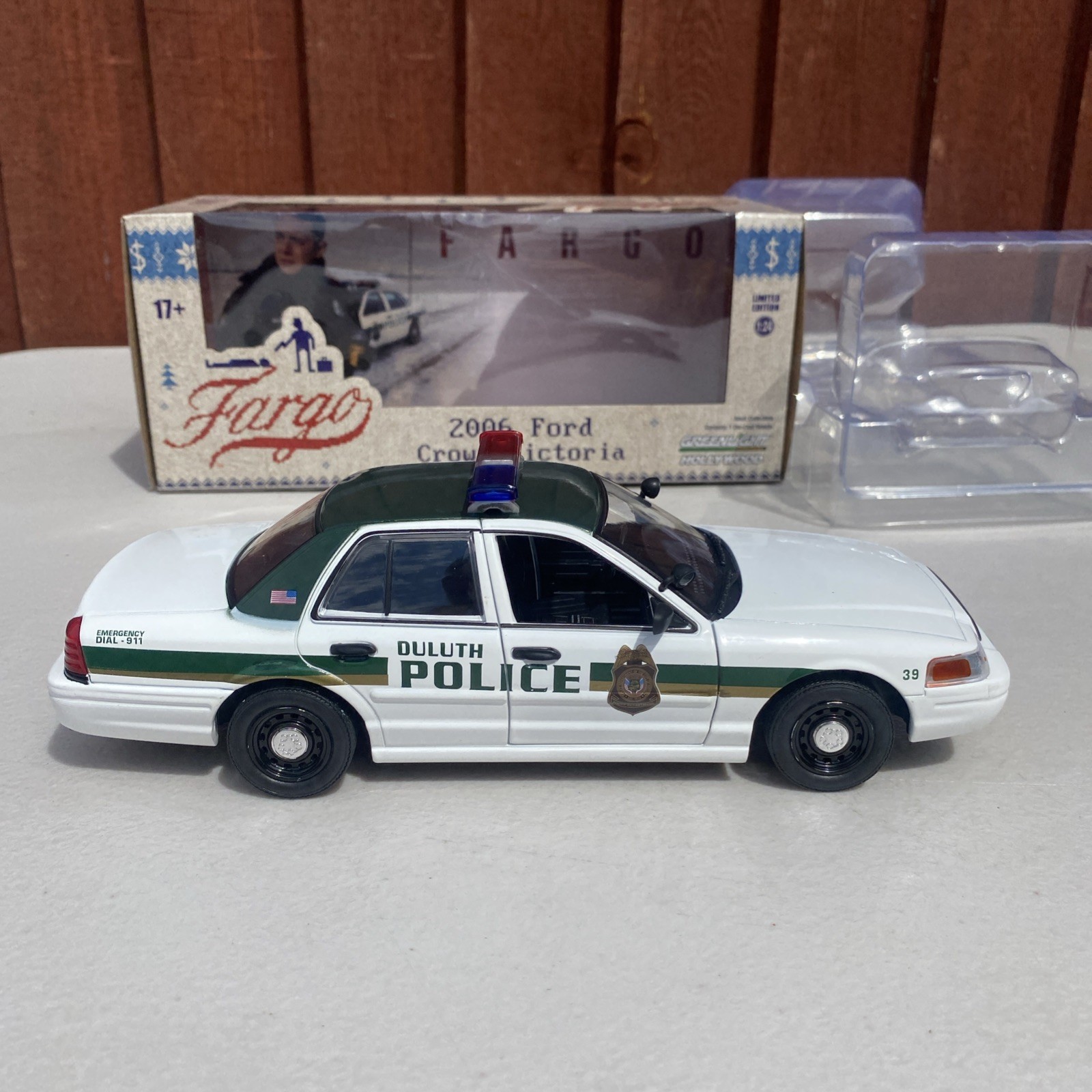 Greenlight Fargo 2006 Ford Crown Victora 1:24 Scale 84153 Hollywood Series