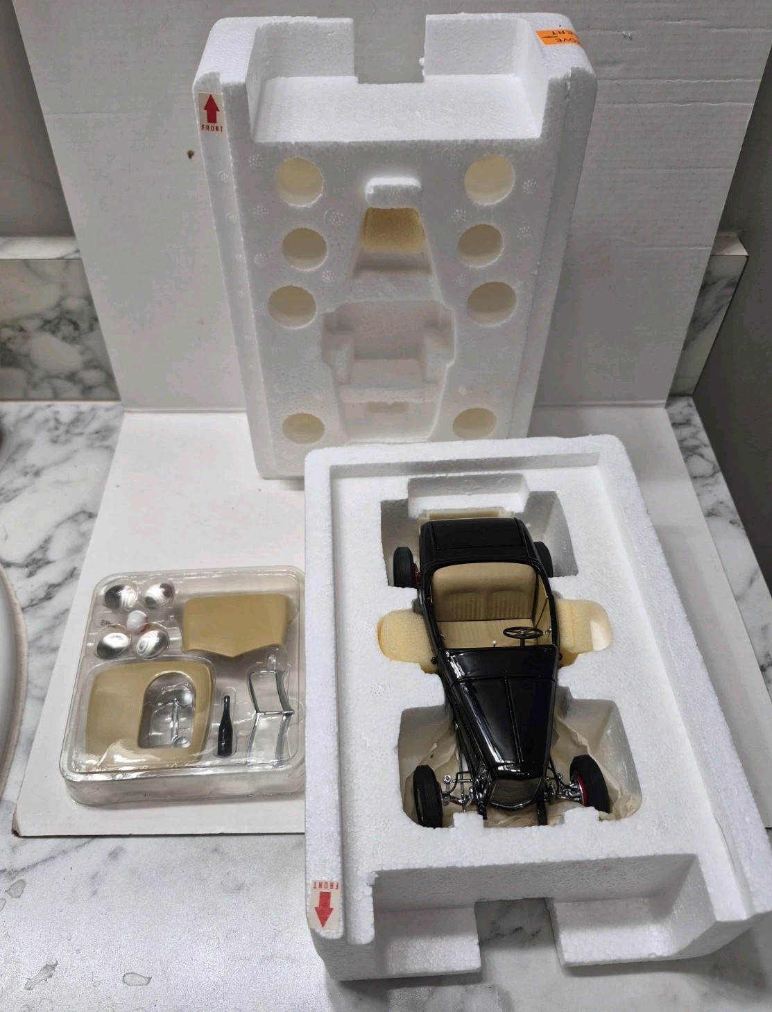 Danbury Mint 1932 Ford Deuce Highboy. No Paper Work