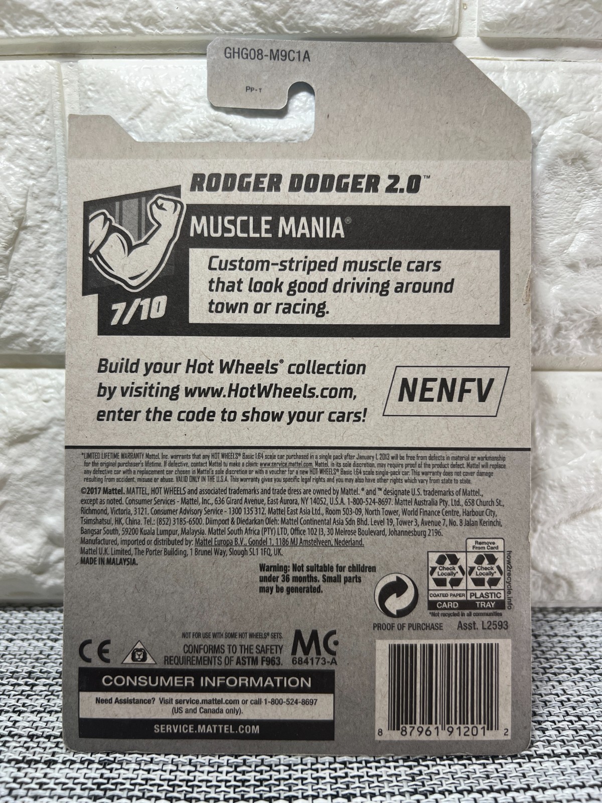 Hot Wheels Muscle Mania 7/10 Rodger Dodger 2.0 193/250 Red