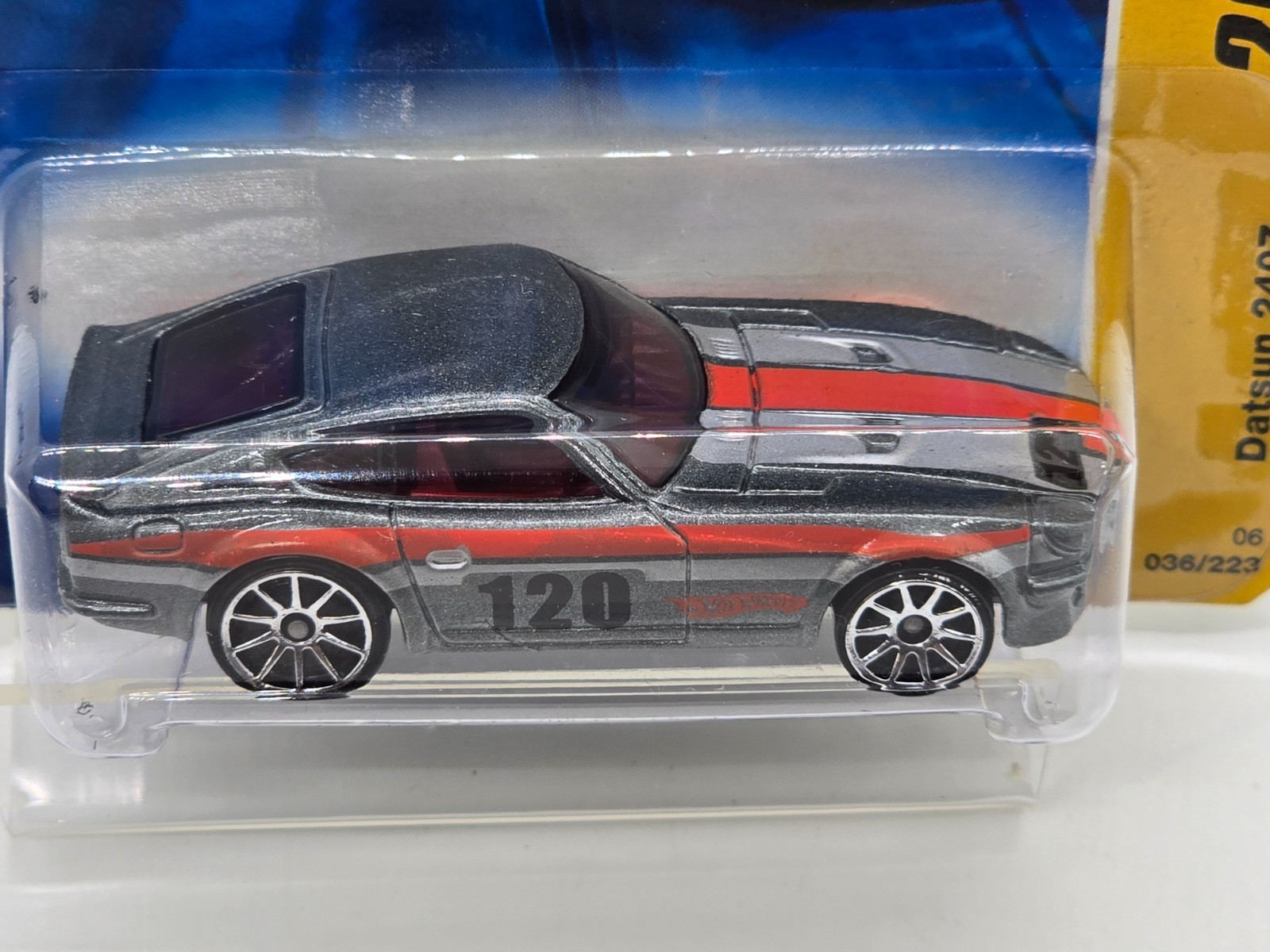 Hot Wheels – 2006 KMART EXCLUSIVE COLOR VARIATION – New Model Series Datsun 240Z