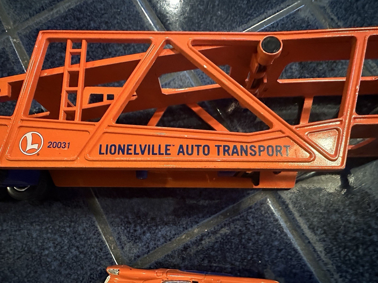 Vintage Lionel #20031 Lionelville Auto Transport- Incomplete – O Gauge-Die-Cast