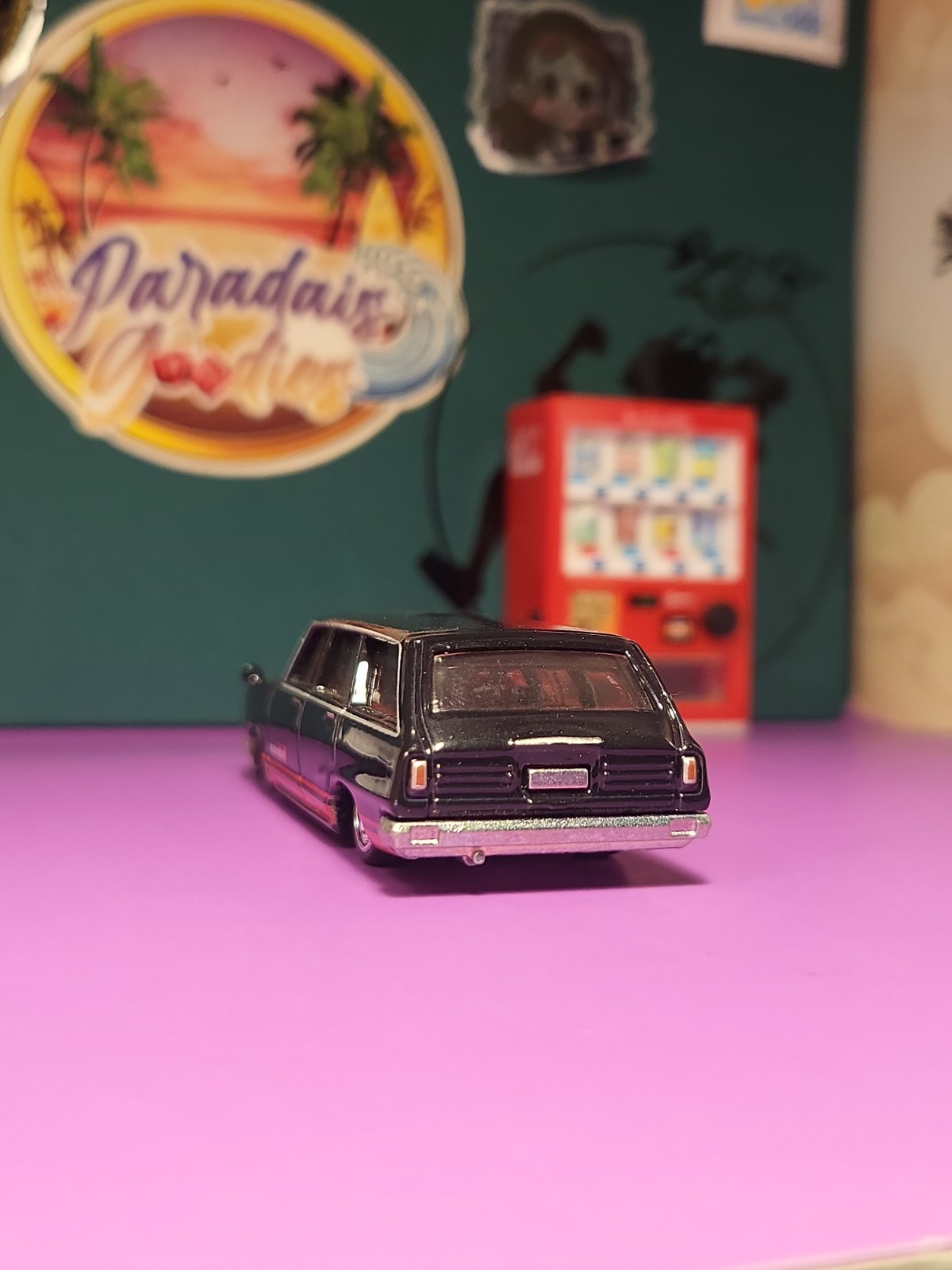 Hot Wheels Premium ’69 Nissan Skyline Van (F36) Loose Premium Team Transport