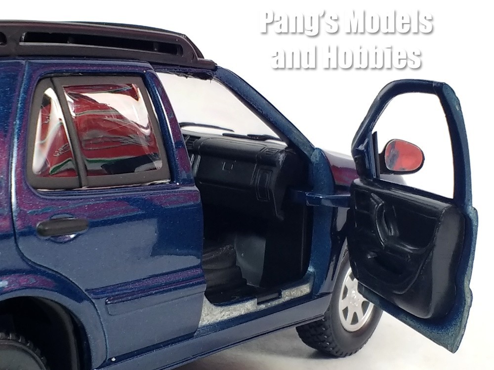 1997 Mercedes-Benz M Class ML-430 W163 1/24 Scale Diecast Model – BLUE