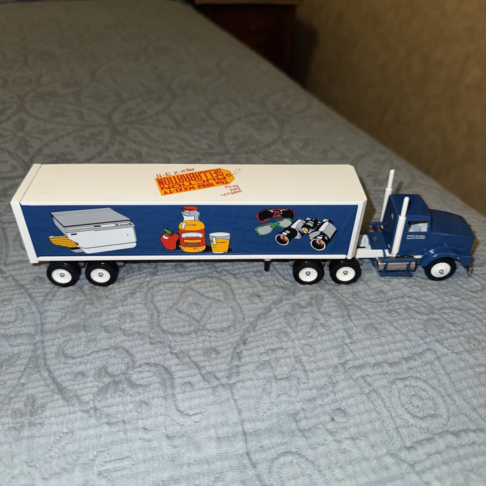 Winross Diecast Truck Kenworth T600 Day Cab Tractor Trailer 1992 WXXI-TV Auction