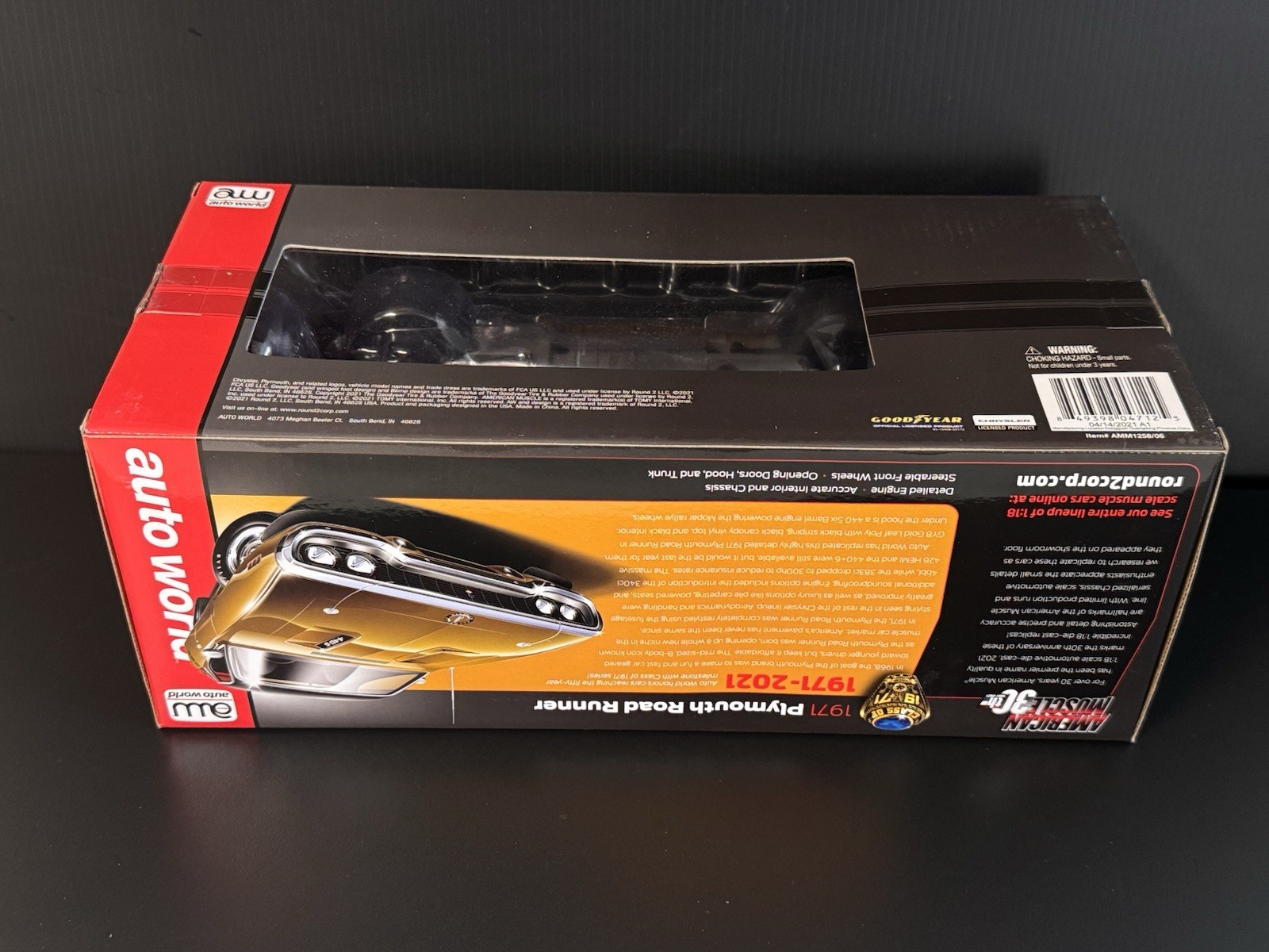 1971 Plymouth Road Runner Gold Leaf Metallic 1/18 Auto World HTF !