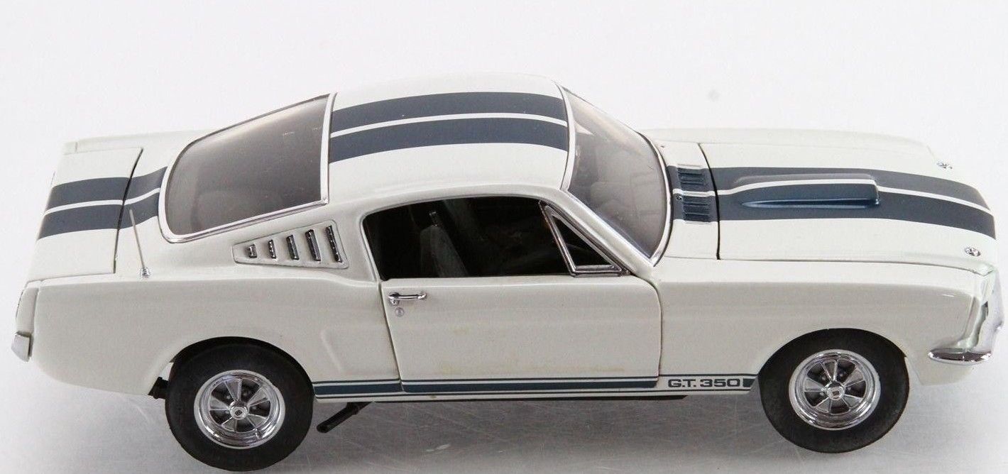 Ford Mustang GT Classic Custom Built Metal Model1Hot Rod24Race Sports Promo18Car