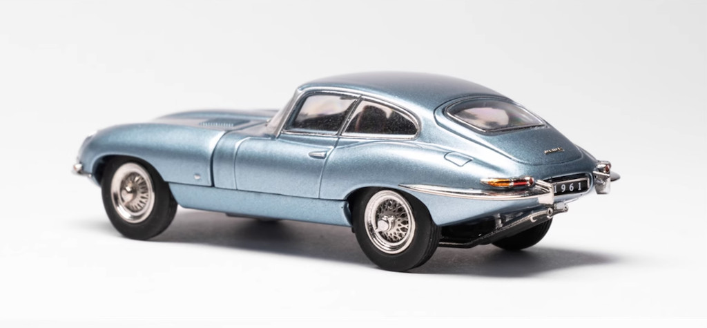 GFCC 1:64 1961 E Type Roadster Hard Top Sports Model Diecast Metal Car