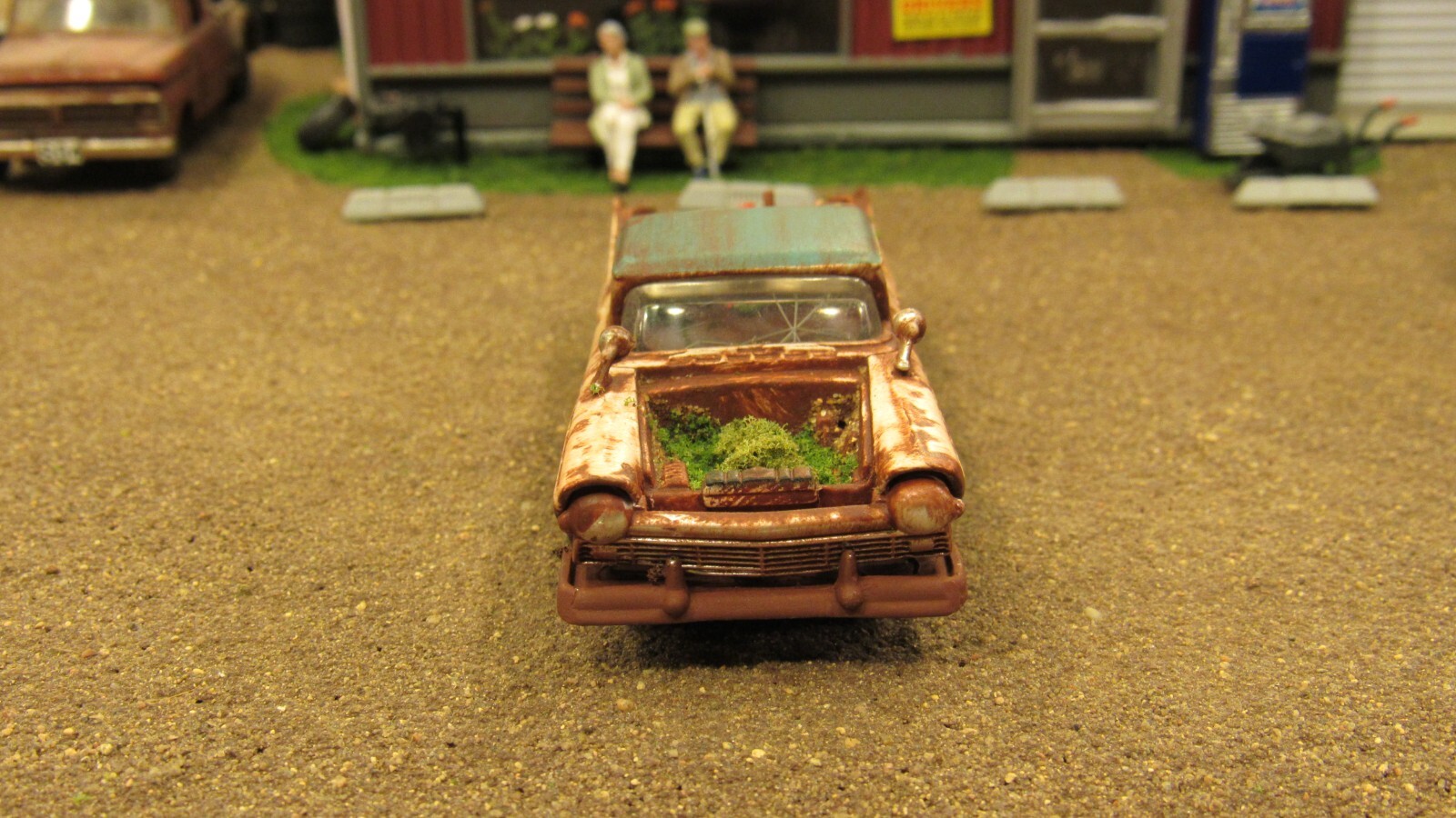 CUSTOM BUILT WEATHERED RUSTY JUNK PARTS YARD 1957 FORD RANCHERO CAR TRUCK 1:64/C