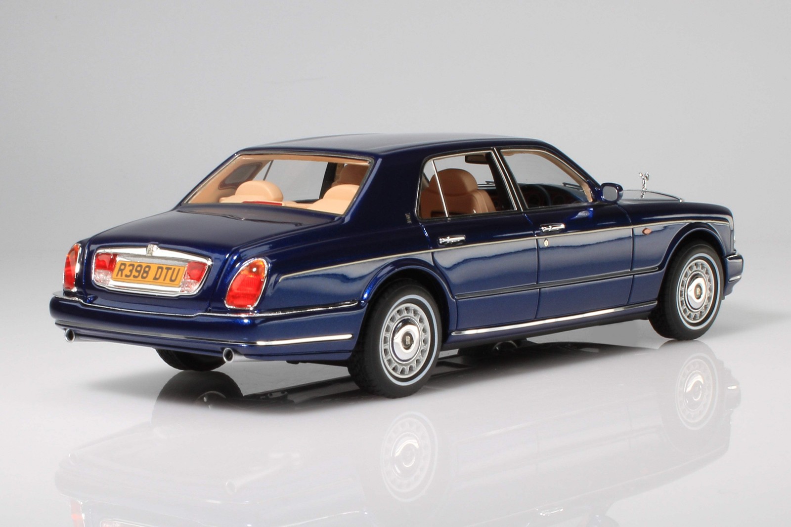 1998-2002 Rolls Royce Silver Seraph 1:43 Matrix Scale Models MX41705-173