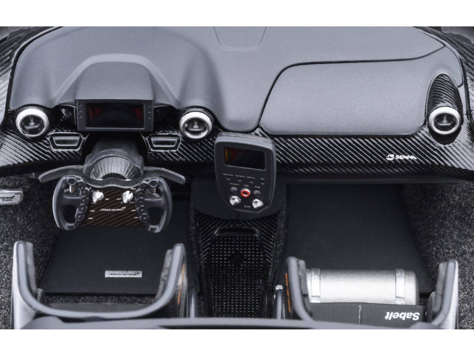 MCLAREN SENNA GTR SILICA WHITE 1/18 MODEL CAR BY AUTOART 81953
