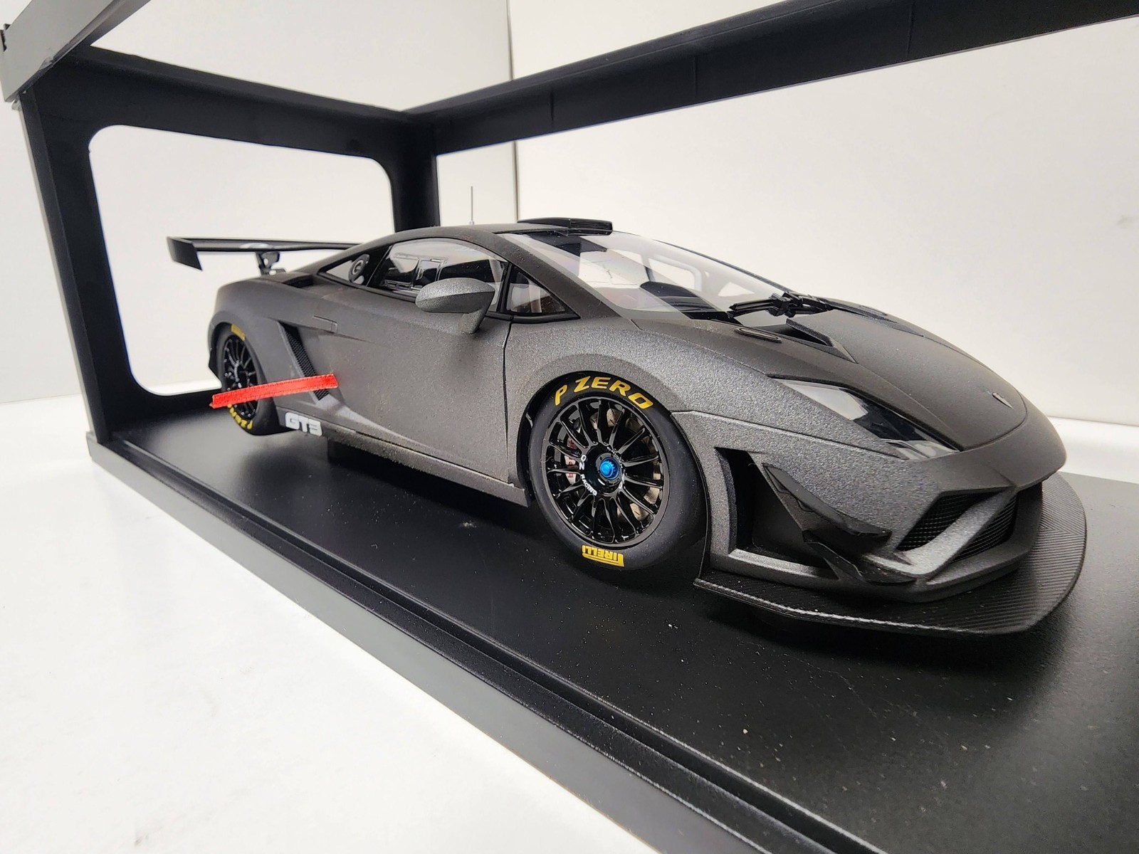 AUTOart 1:18 diecast cars: Lamborghini Galardo GT3, color: gray