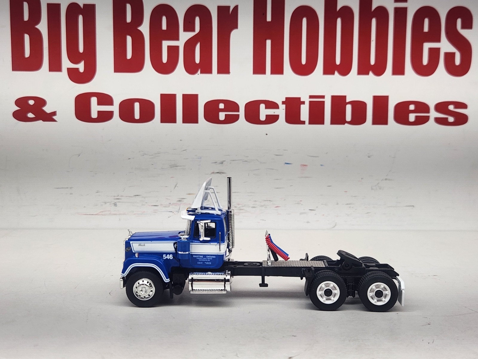 1/64 NEW DCP Maritime Ontario Mack Superliner Day Cab Tractor