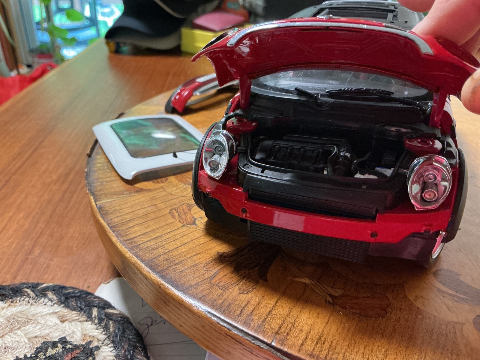Mini Cooper 1:18 scale 2006 Red Diecast For Repair only