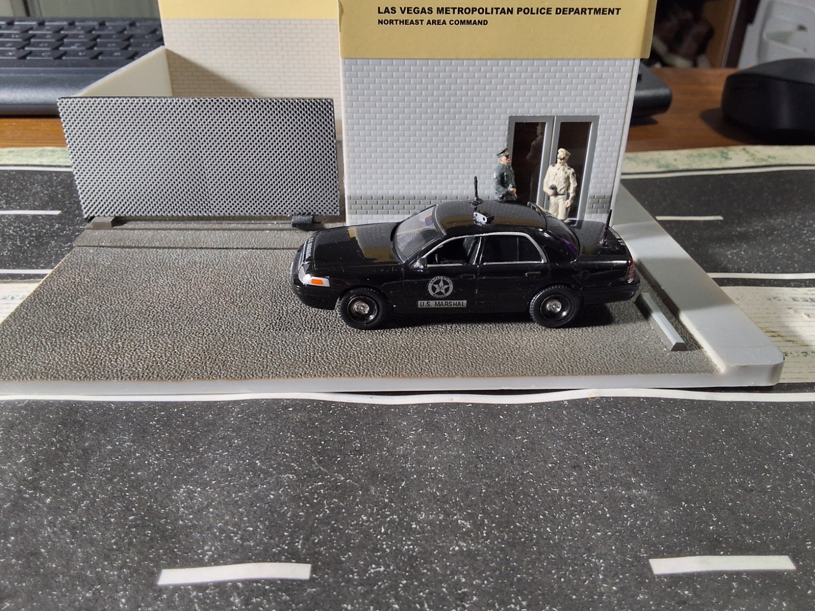 Greenlight Police Ford Crown U.S.MARSHAL SLICK TOP plate reader Custom unit!