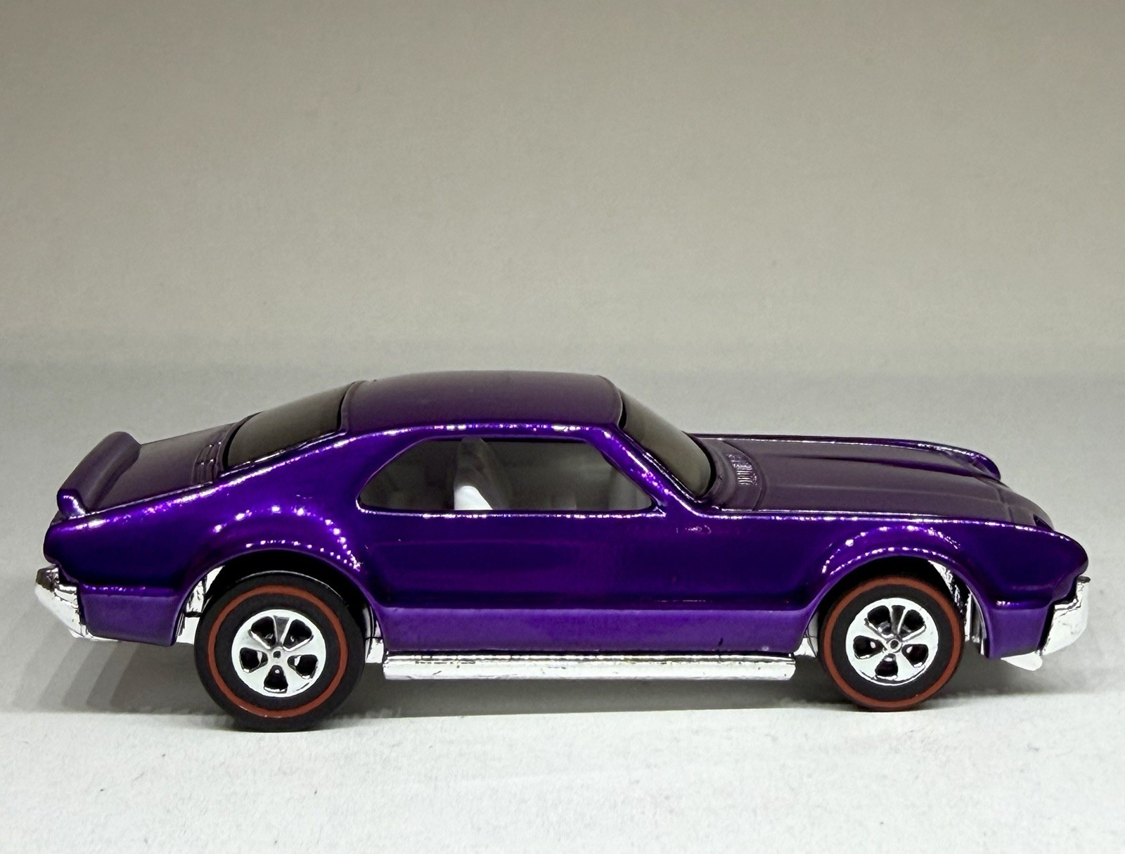 Hot Wheels 🔥 CUSTOM MADE Redline ‘66 Toronado Diecast Car 1:64