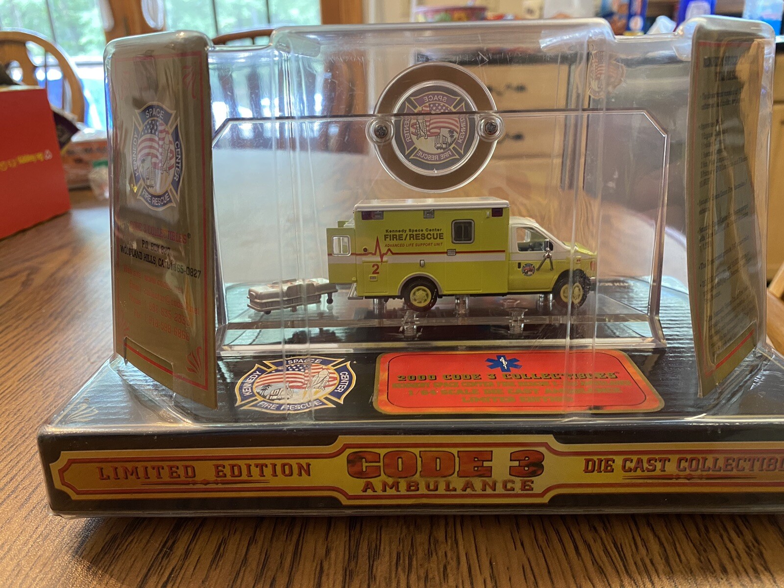 Code 3 Kennedy Space Ctr. Ford E-350 Ambulance 2 12061 – new in package