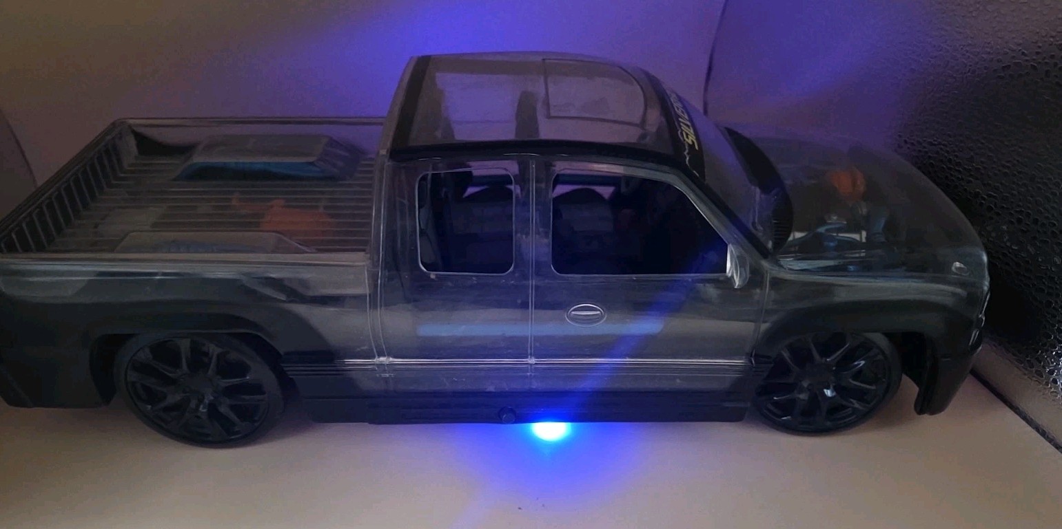 R/C 1999 Chevy Silverado Truck Clear Model Pickup NO CONTROLLER UNTESTED