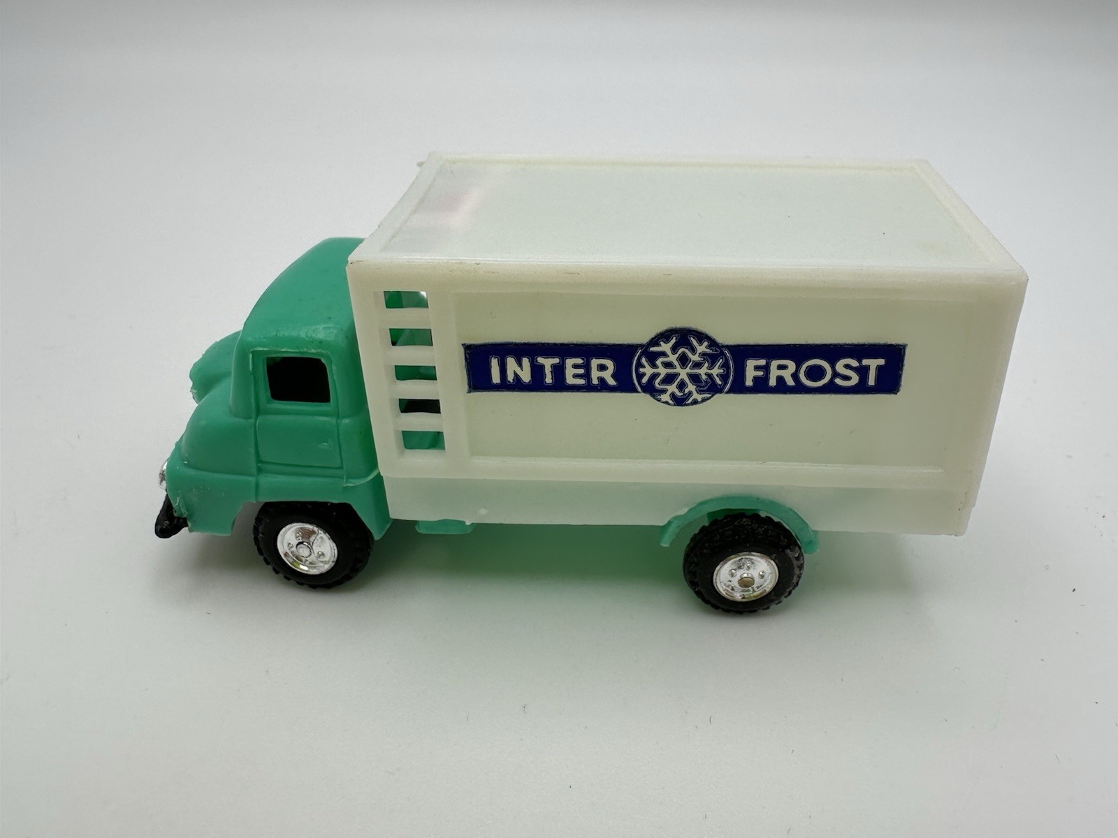 Assorted Commercial Trucks CHADWICK MILLER INC. Hong Kong 1976