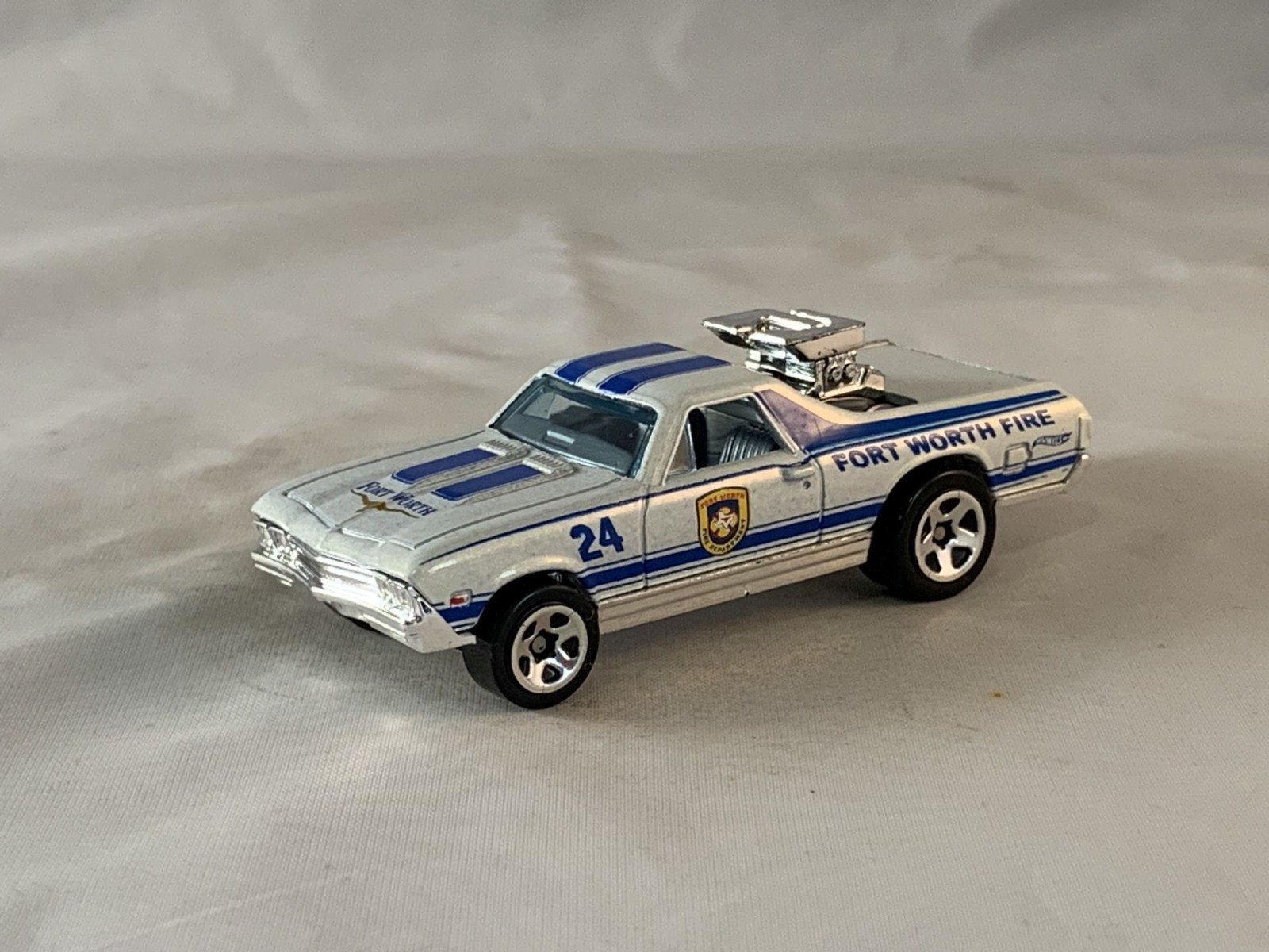 Hot Wheels 1968 El Camino 2011 Main Street White 5SPs