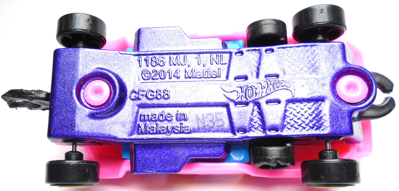 2020 HOT WHEELS HW LOOPSTER PINK 1:64 DIECAST 2 3/4″ ROLLER COASTER CAR W/ BLUE