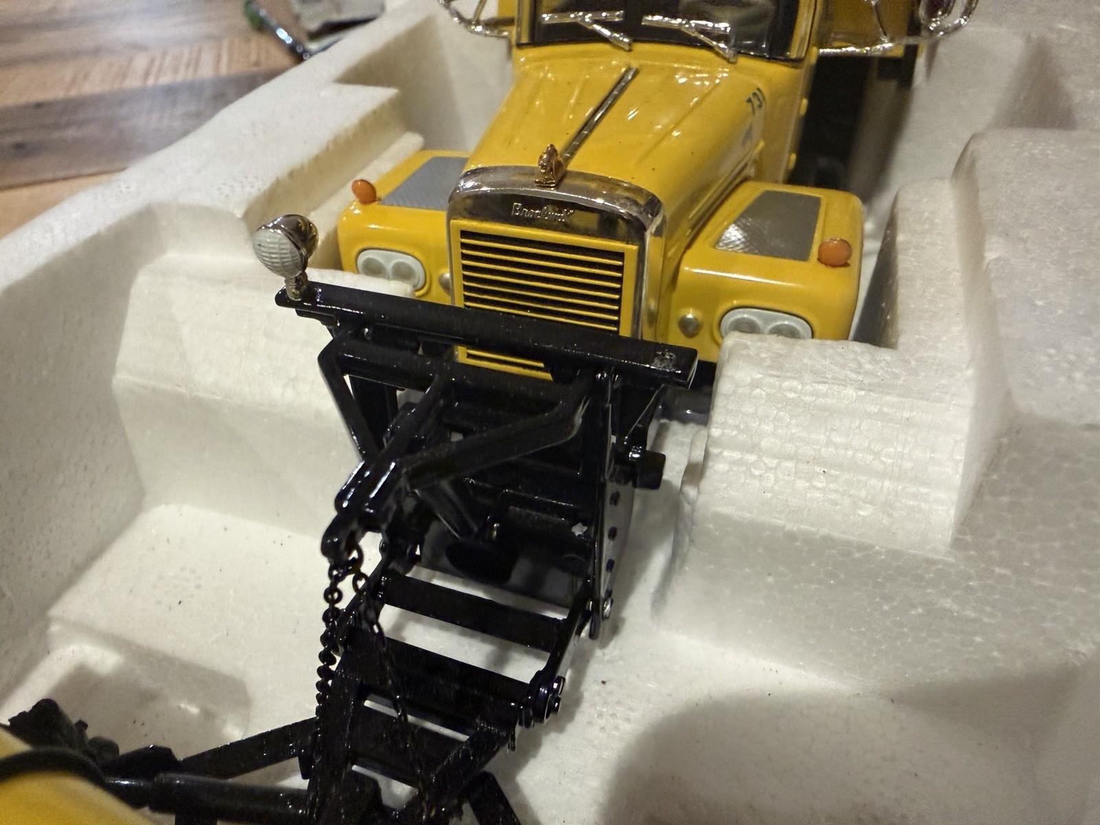 First Gear – Mack Dump – 1/34th Scale – Mass Pike Plow Truck – Rare Arrow Hat
