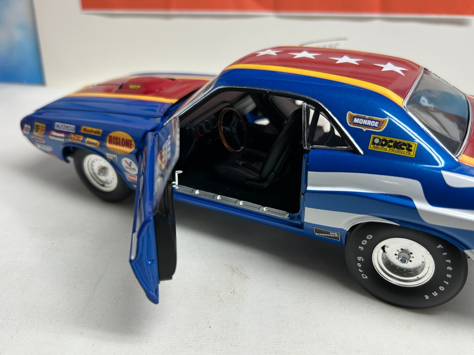 1:18 ATOMIC AUTO KRAFTERS ROD SHOPS 1971 DODGE CHALLENGER 1 OF 300