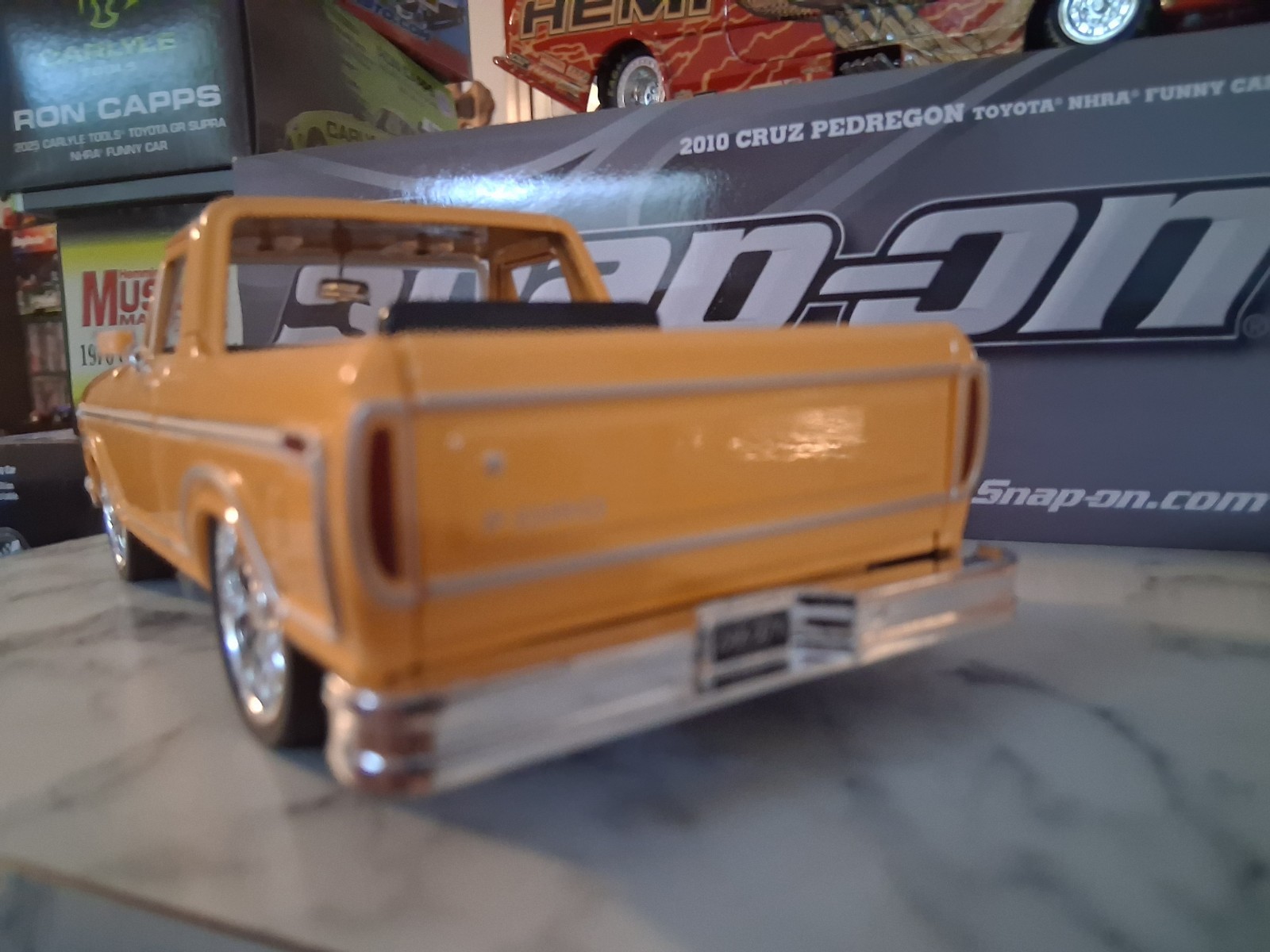 ( Custom Built) 1.24scale Diecast Custom 78 Ford BRONCO SLAMMED( Read Ad Plz)