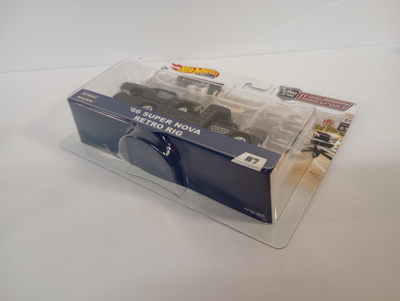 Hot Wheels Car Culture Team Transport #7 ’66 Super Nova Retro Rig ( New )