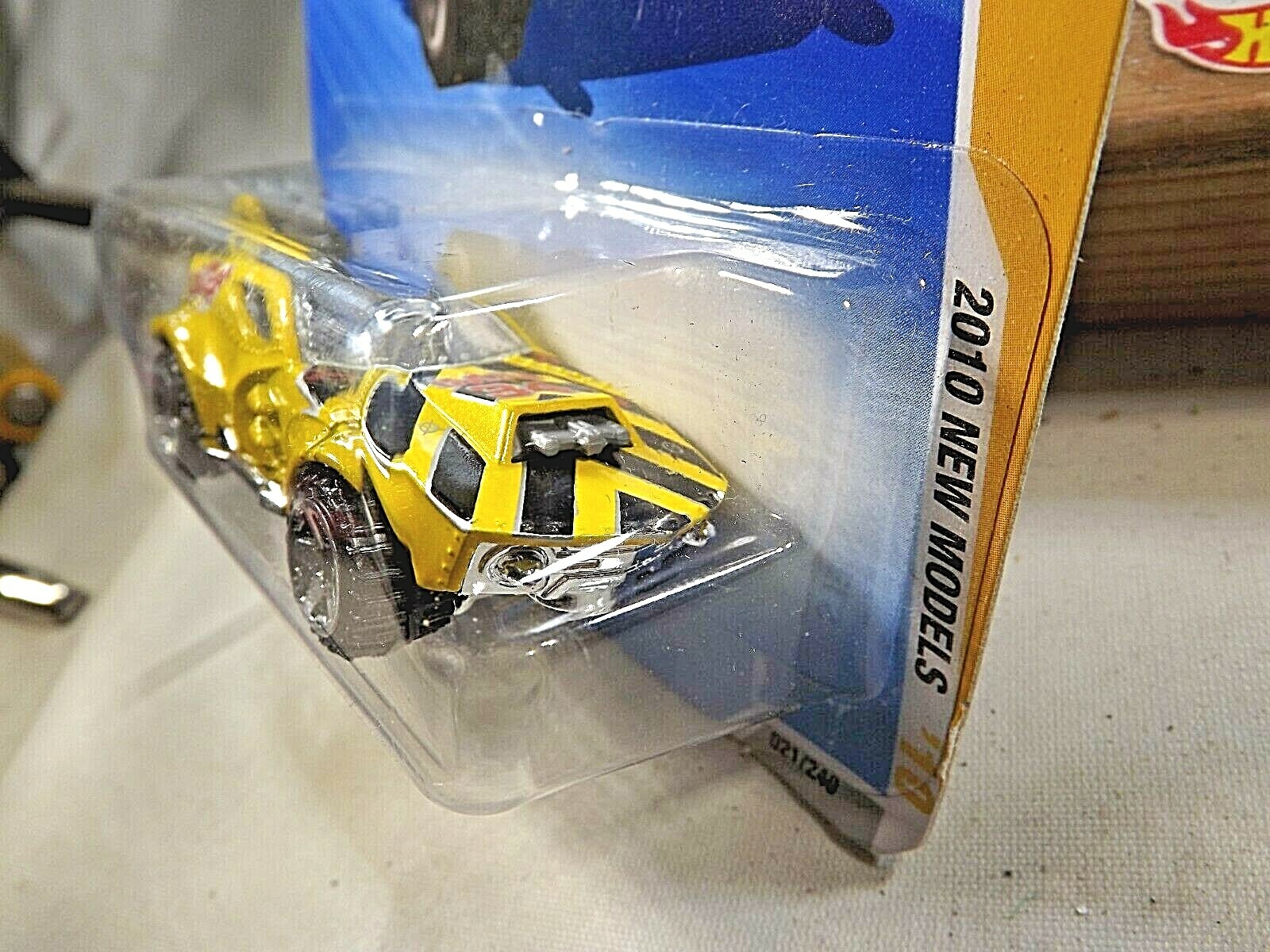 2010 Hot Wheels #21 New Models 21/44 STING ROD II Yellow Variant w/Chrome ORUT5s
