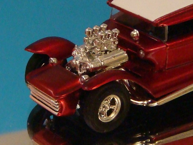 Darryl Starbird’s 1962 Li’l Coffin Flathead V8 Show Rod 1/64 Scale Ltd Edition L