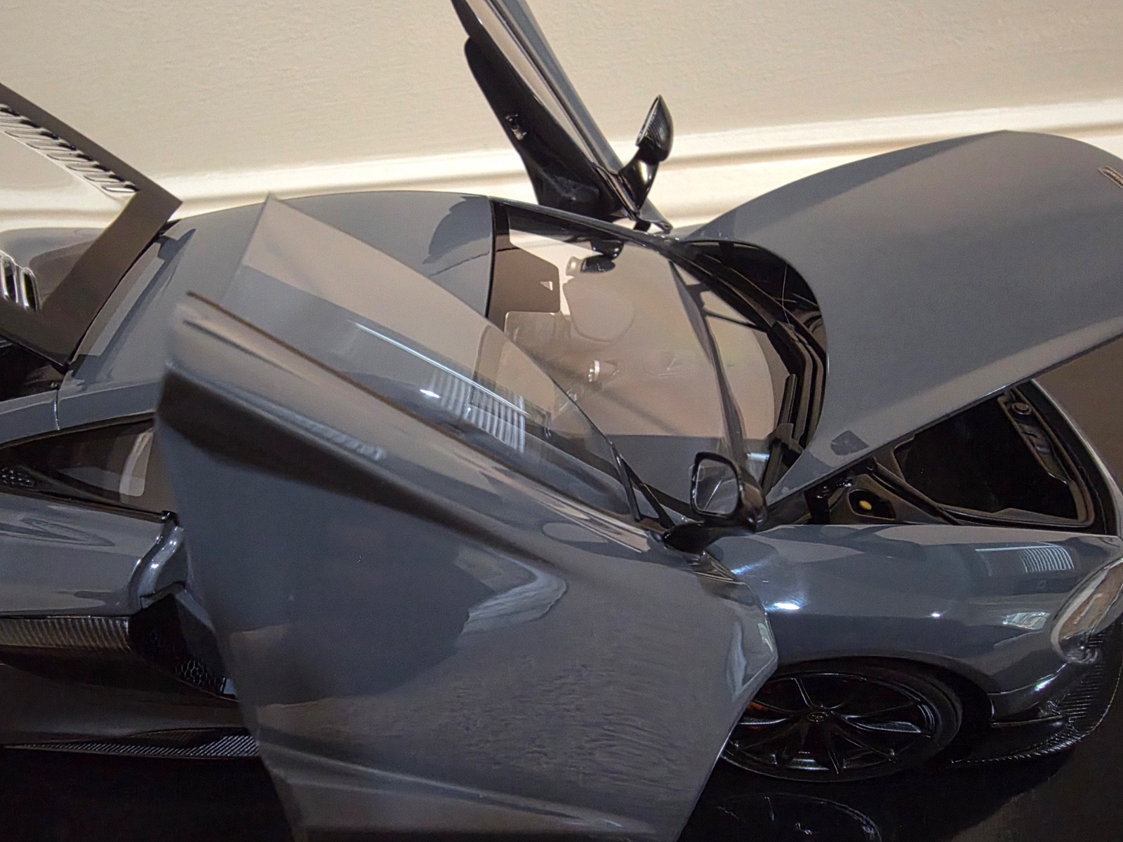 AUTOart 1/18 Mclaren 675LT Chicane GREY 76047