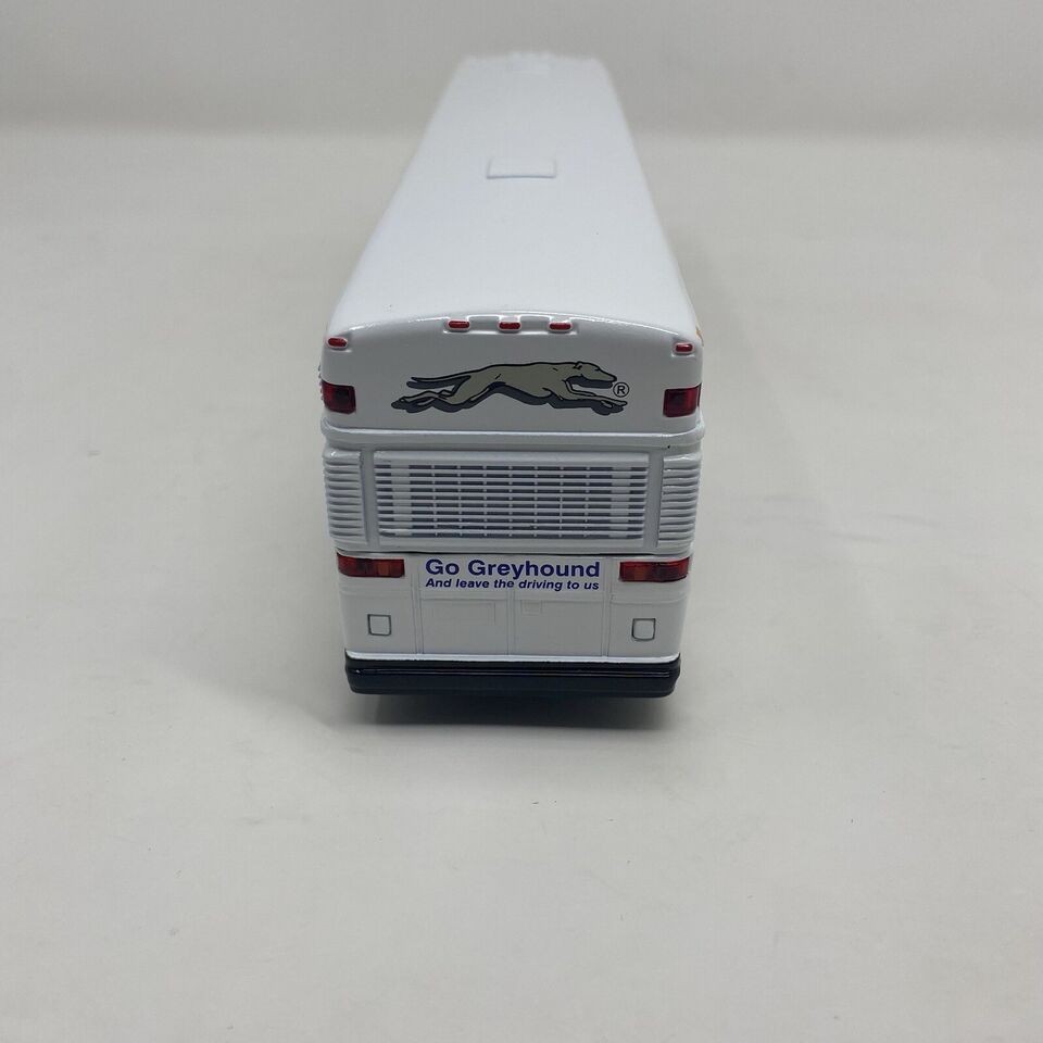 Rare Corgi MCI-102 DL3 Greyhound Bus 1:50 Scale DieCast NIB with mirrors & ID