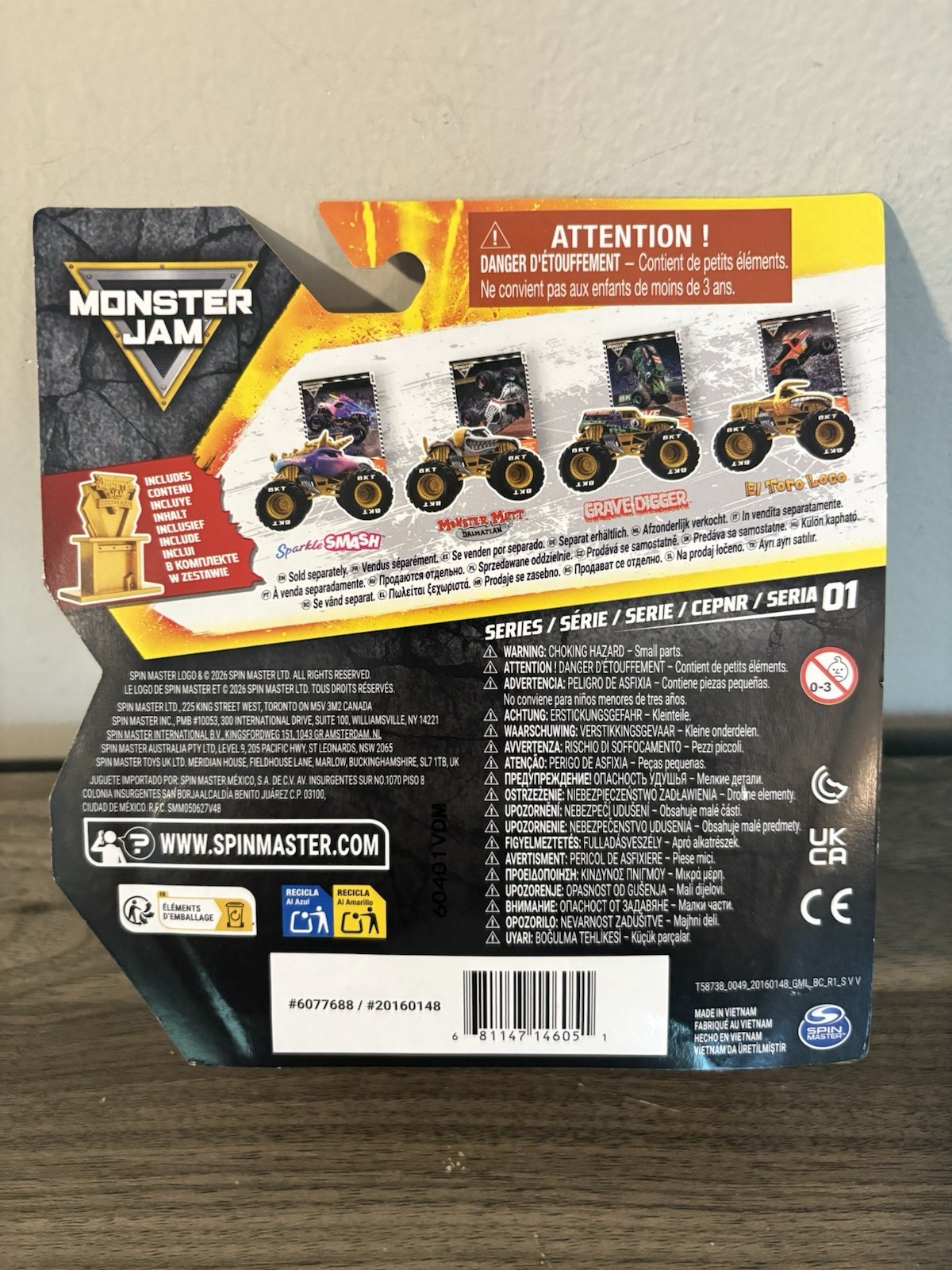 Monster Jam Grave Digger Gold Trophy Card Series 1