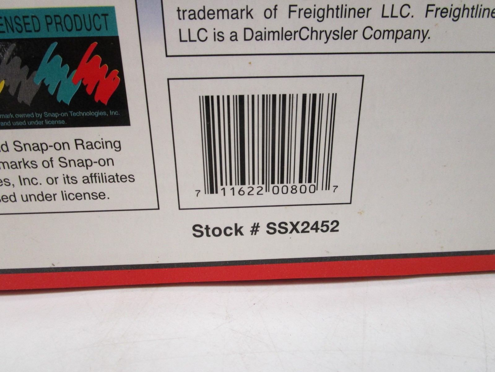 CROWN JEWELS 1/32 SNAP-ON MT-55 FREIGHTLINER BOX VAN NEW