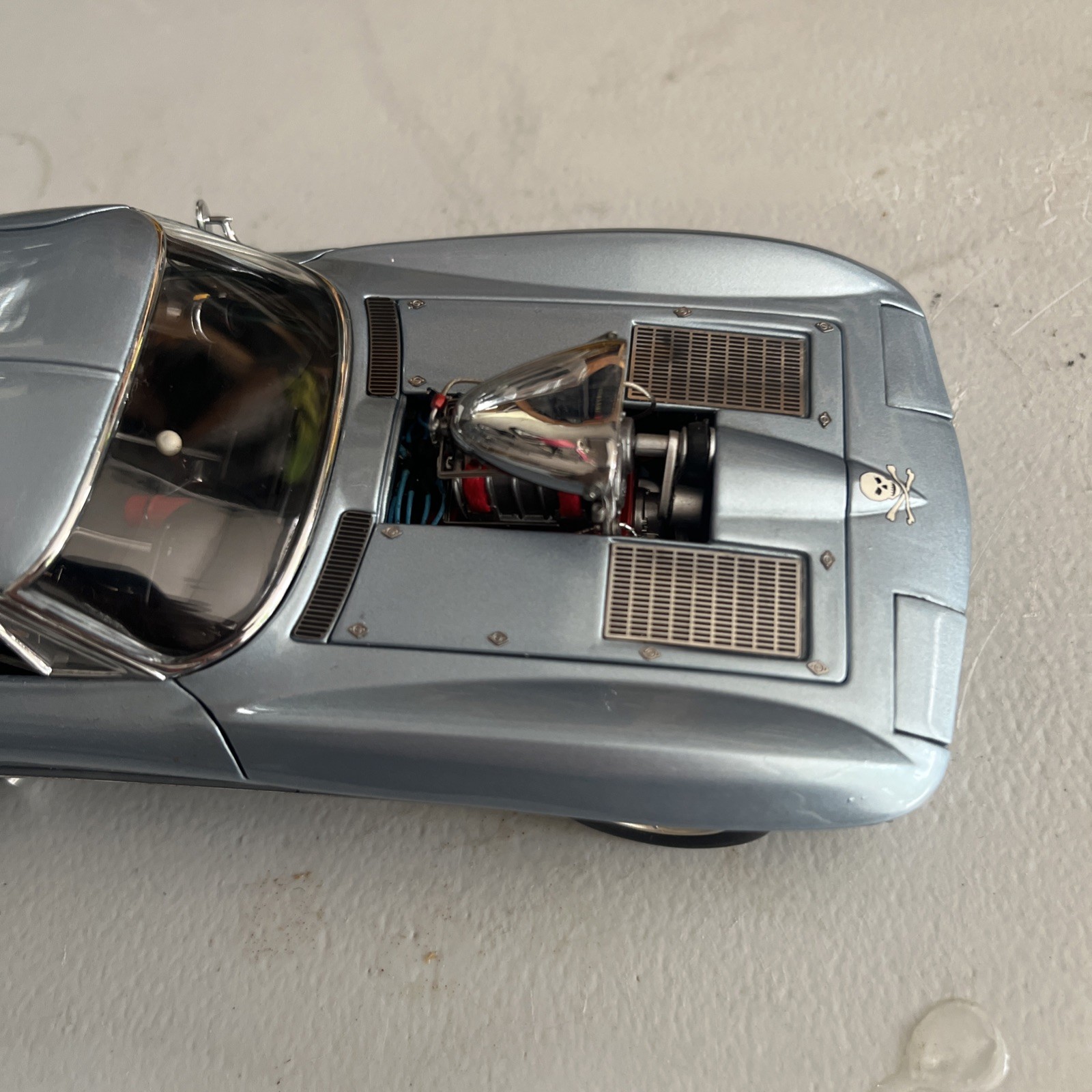 Danbury Mint Corvette 1963 corvette Pro Mod 1:24 Silver Diecast Car