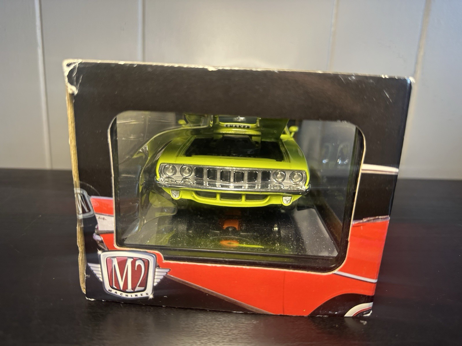 M2 Machines 1/24 Premium Edition Detroit-Cruisers 1971 Plymouth Hemi Cuda