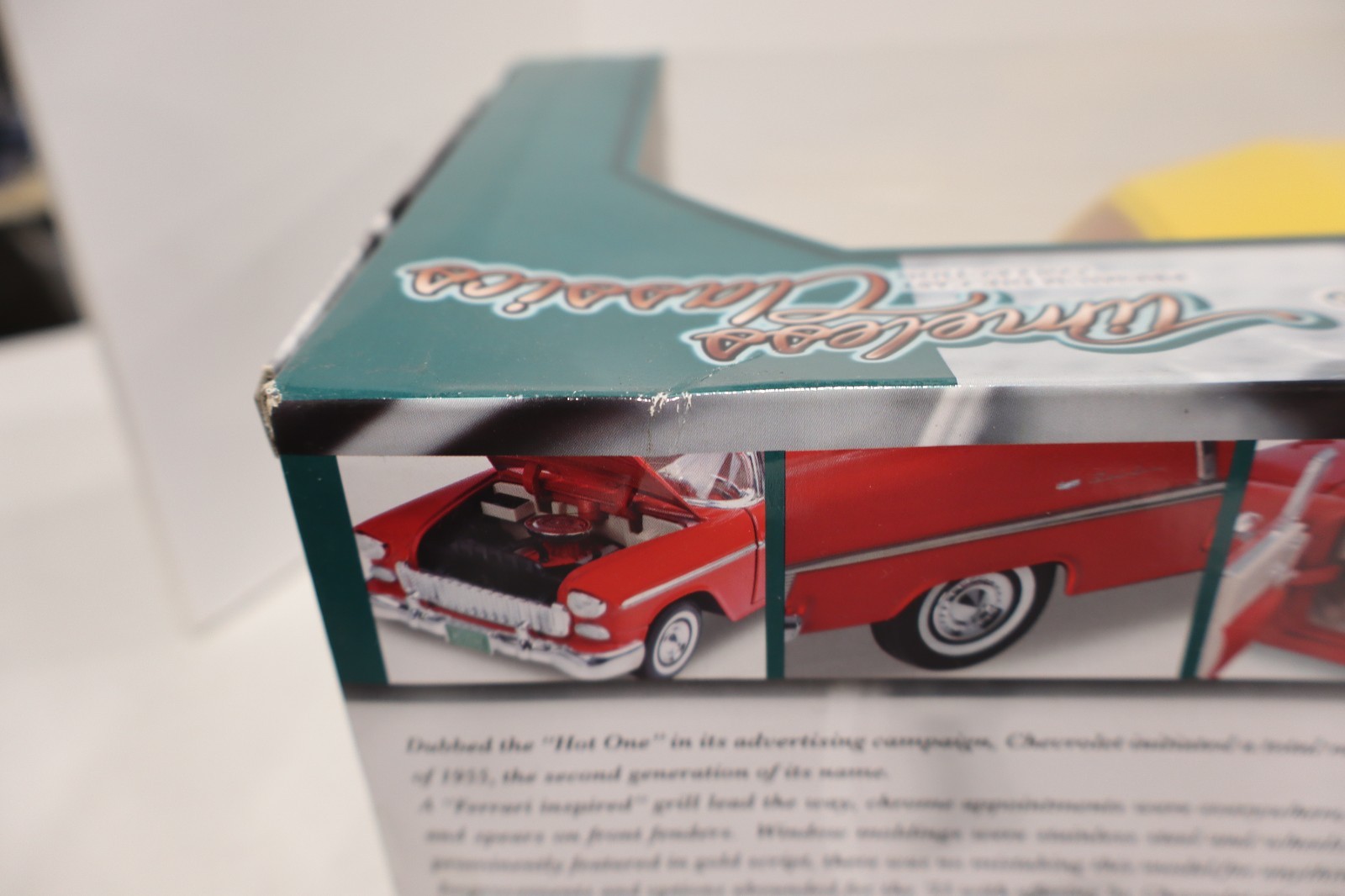 1955 Chevy Bel Air 1:18 Scale Yellow Motor Max Timeless Classics Diecast BOX DMG