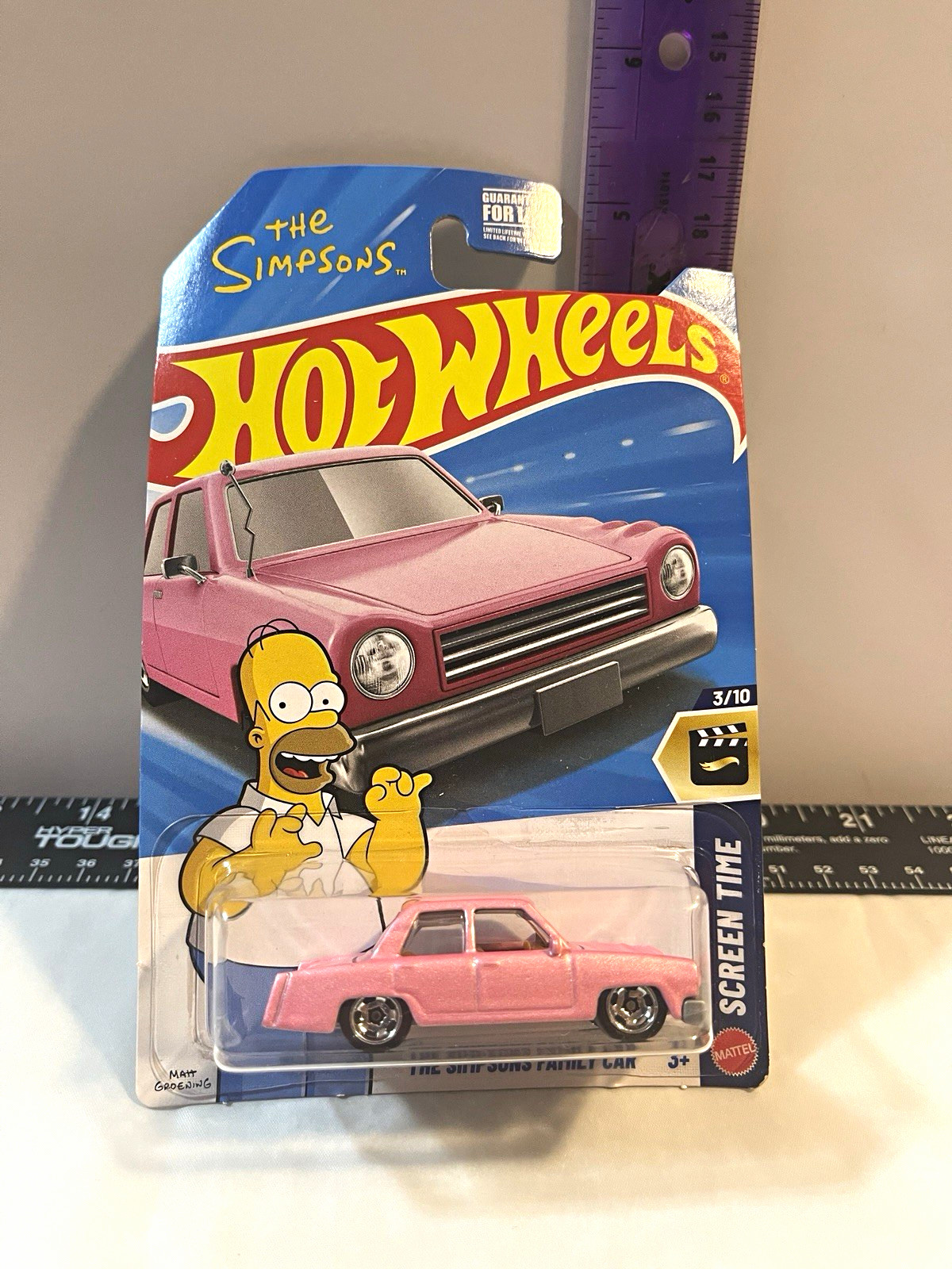2025 Hot Wheels The Simpsons Family Car 1:64 Screen Time Diecast Pink