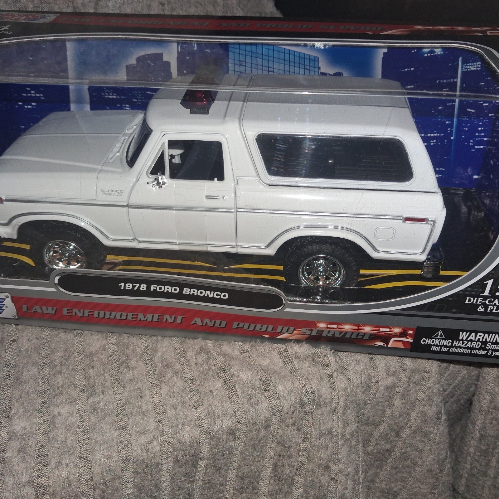 1978 Ford Bronco Custom Light Blue and White “Timeless Legends” Series 1/24 Diec